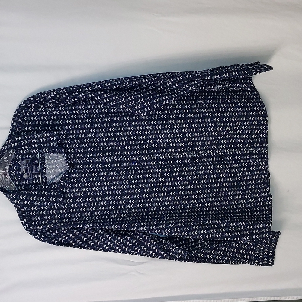 Man's collared Shirt